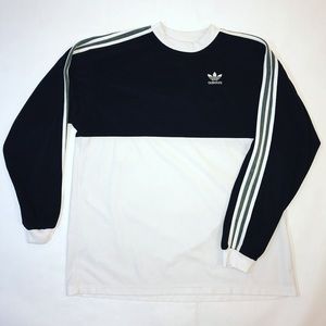 Adidas crewneck